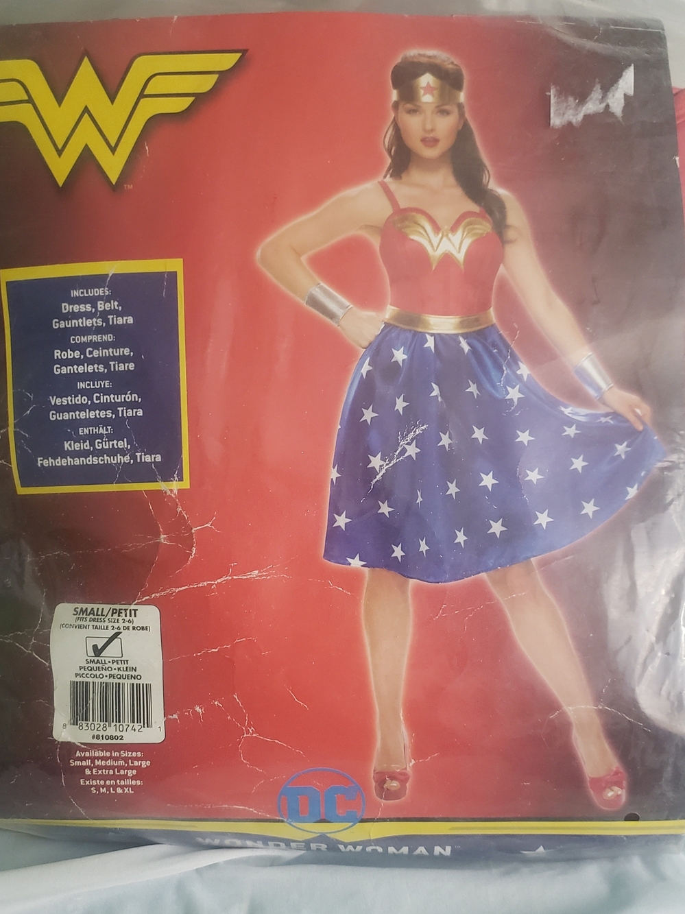 Wonder Women Costume Sz Small New With Accessories